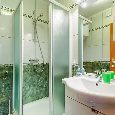 Double 11815a Guest house Nerezine