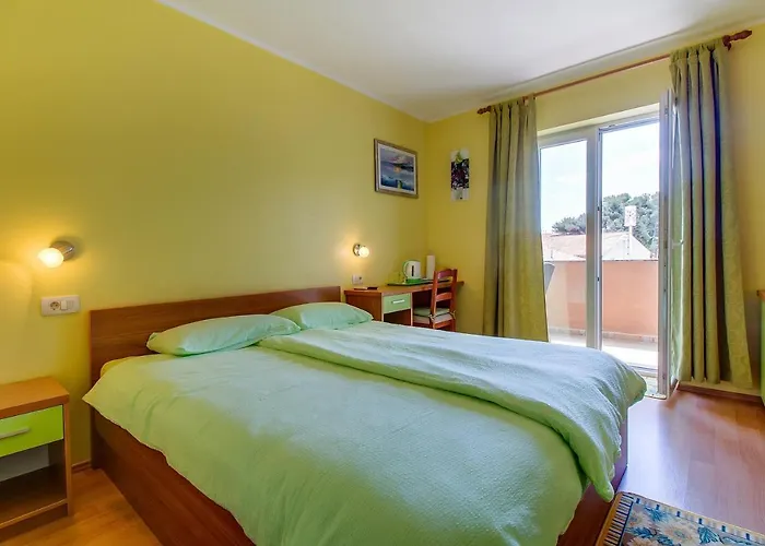 Double 11815a Nerezine