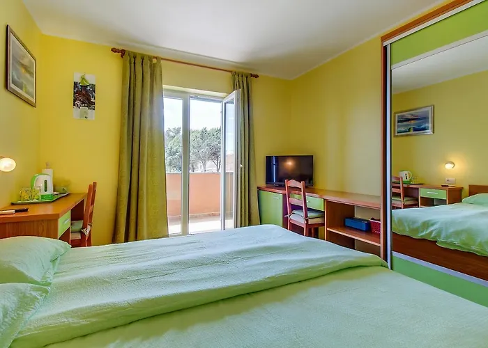 Casa de hóspedes Double 11815a 4*